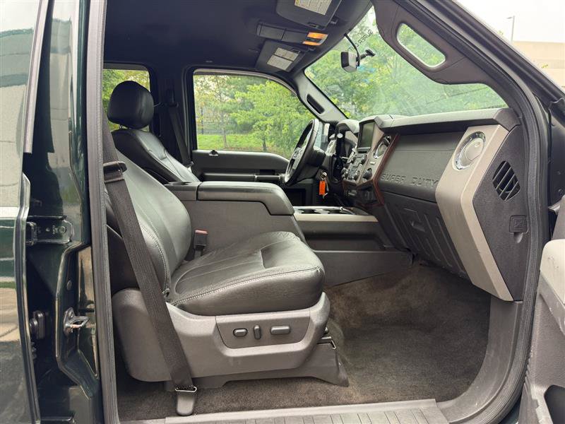 Used 2014 Ford F250 Lariat w/ Chrome Package AWD/4WD image 38