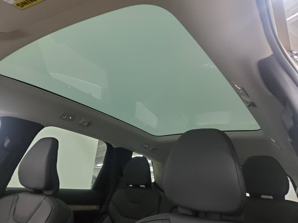 New 2026 Volvo EX90 Plus AWD/4WD image 11
