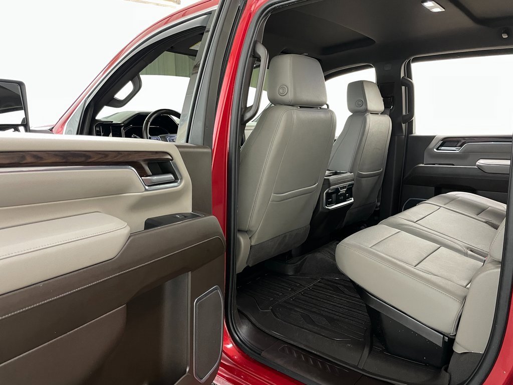 Used 2024 GMC Sierra 2500 SLT w/ SLT Premium Package image 47