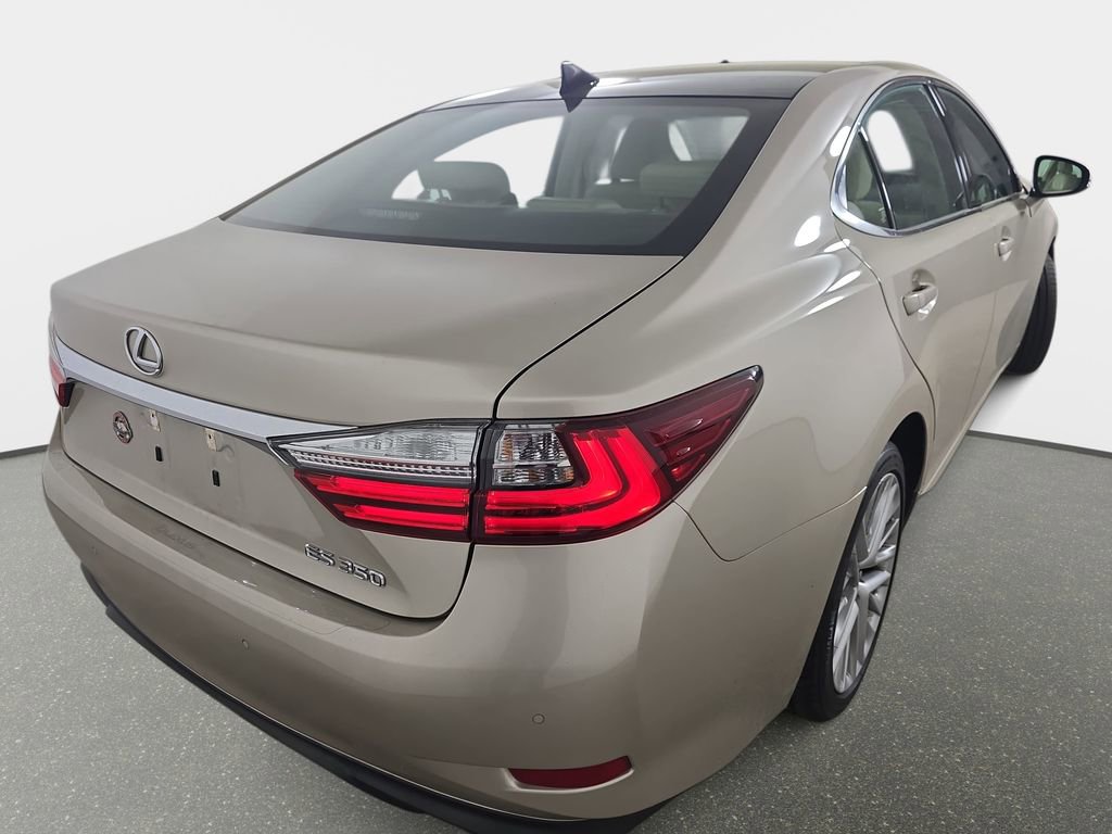 Used 2016 Lexus ES 350 w/ Luxury Package w/Wood Trim image 38