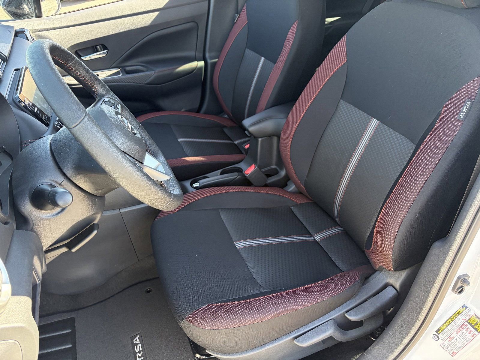 New 2025 Nissan Versa SR w/ Trunk Package image 21