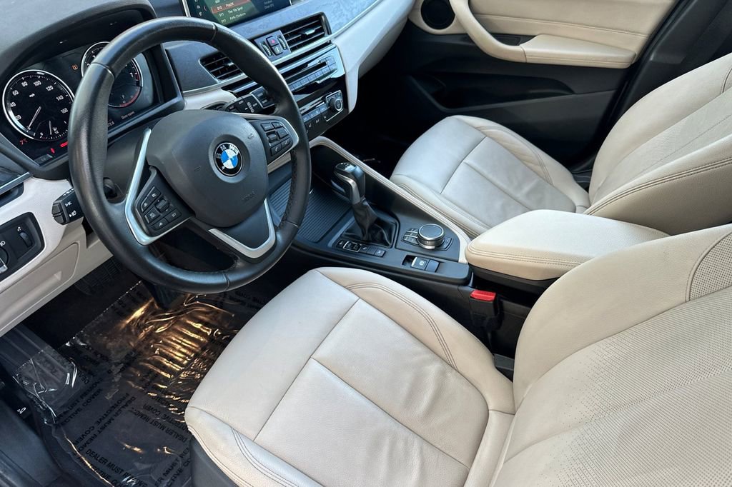 Used 2018 BMW X1 xDrive28i w/ Premium Package image 9