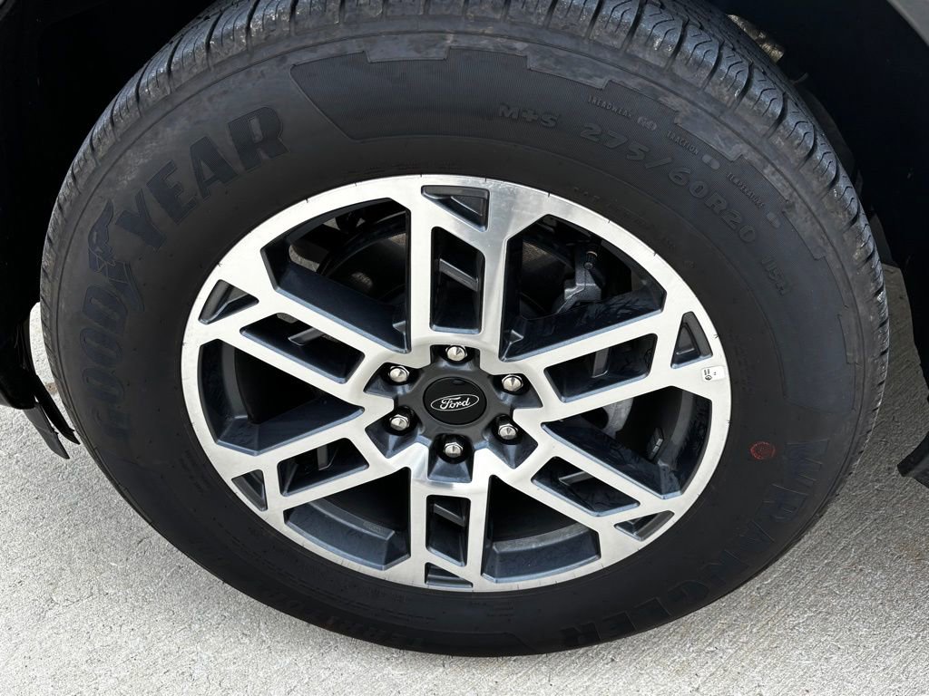 Used 2025 Ford Expedition Max Active image 28