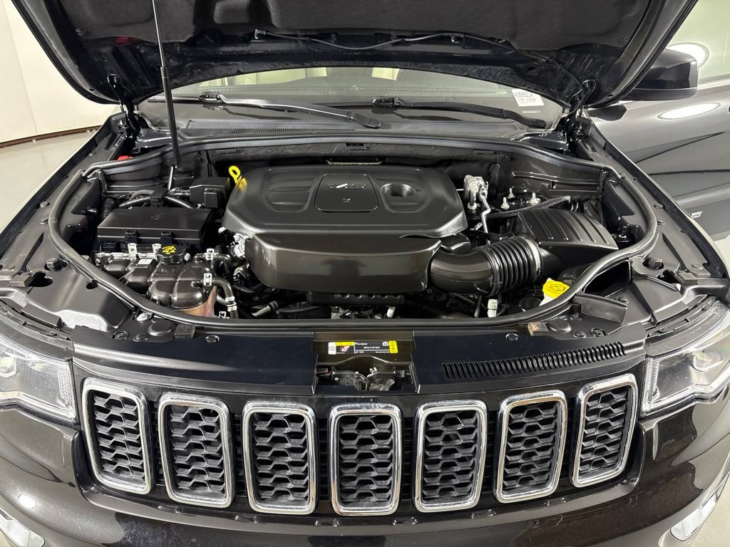 Used 2022 Jeep Grand Cherokee Laredo E RWD image 39