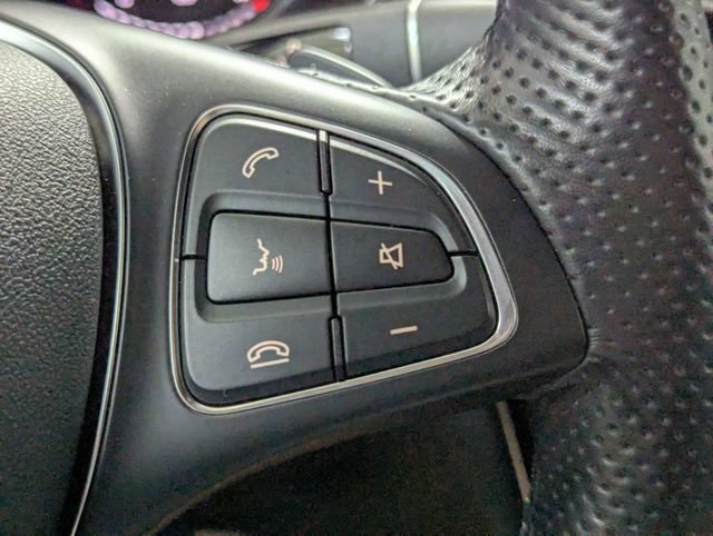 Used 2019 Mercedes-Benz GLC 300 4MATIC w/ Exterior Lighting Package image 21