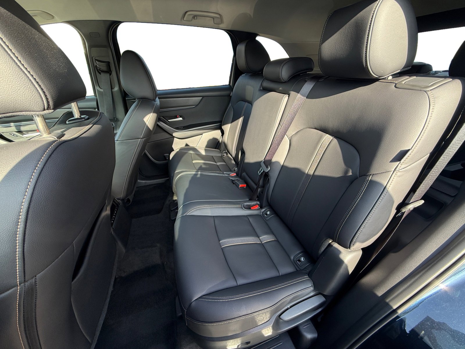 Certified 2025 MAZDA CX-90 3.3 Turbo w/ Select Package image 16