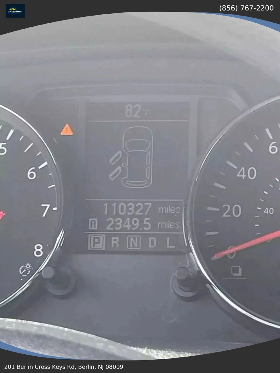 Used 2011 Nissan Rogue S AWD/4WD image 18
