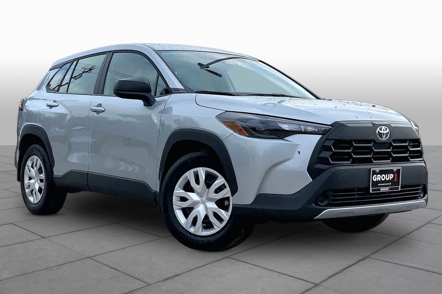 Used 2026 Toyota Corolla Cross L FWD image 3