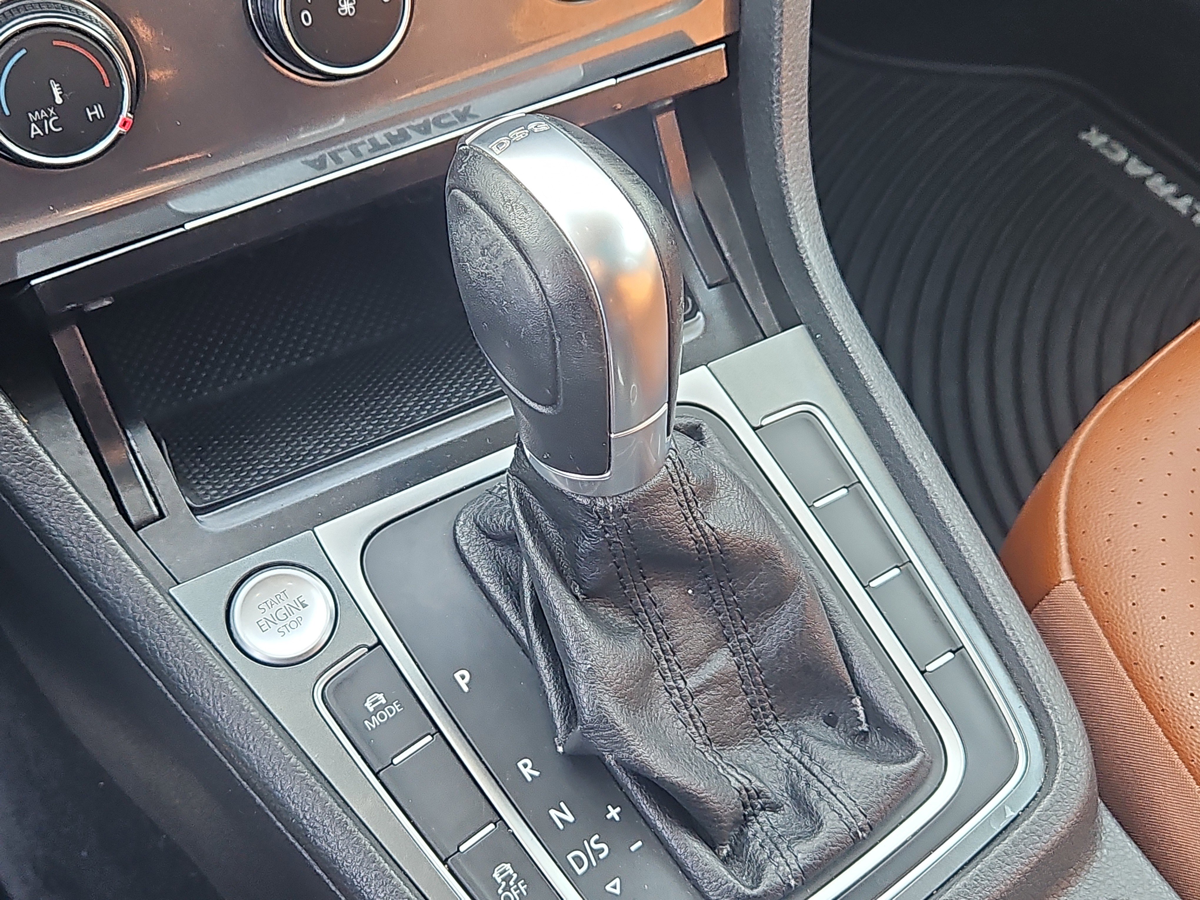 Used 2017 Volkswagen Golf Alltrack SE image 19