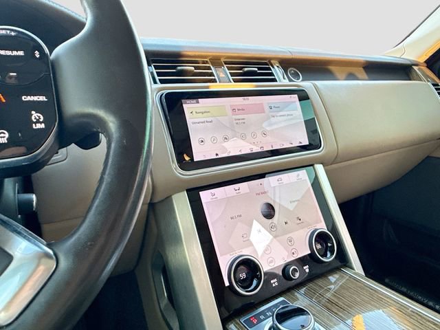 Used 2020 Land Rover Range Rover HSE image 29