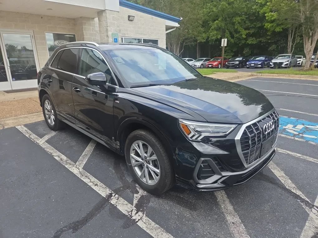 Used 2024 Audi Q3 2.0T Premium Plus AWD/4WD image 4