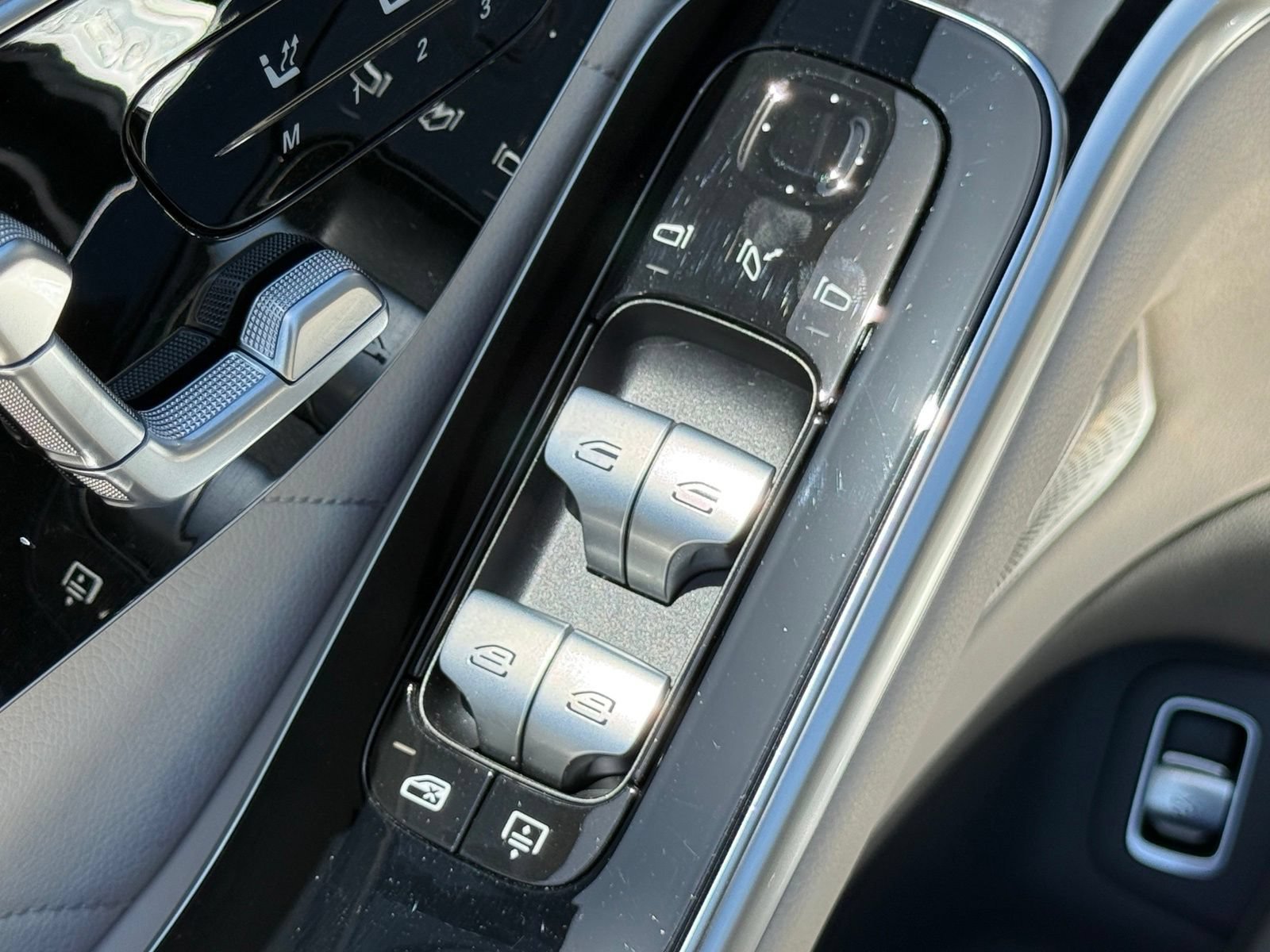 Used 2023 Mercedes-Benz S 580 4MATIC Sedan image 25