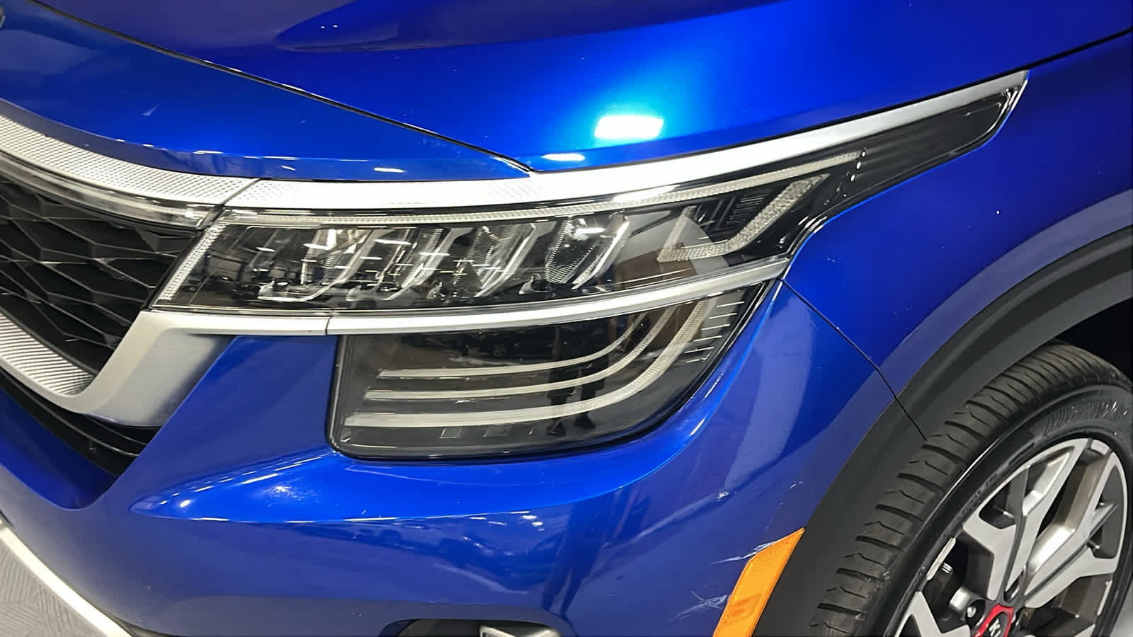 Used 2021 Kia Seltos SX w/ SX Sunroof Package AWD/4WD image 7