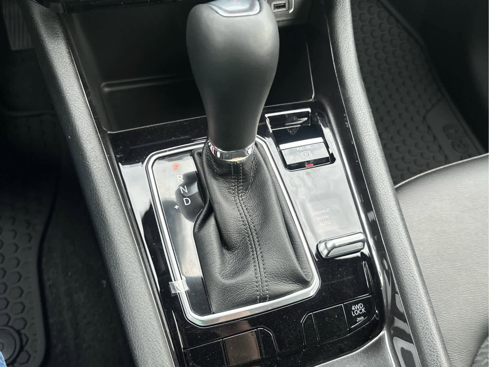 New 2025 Jeep Compass Latitude w/ Convenience Group image 42