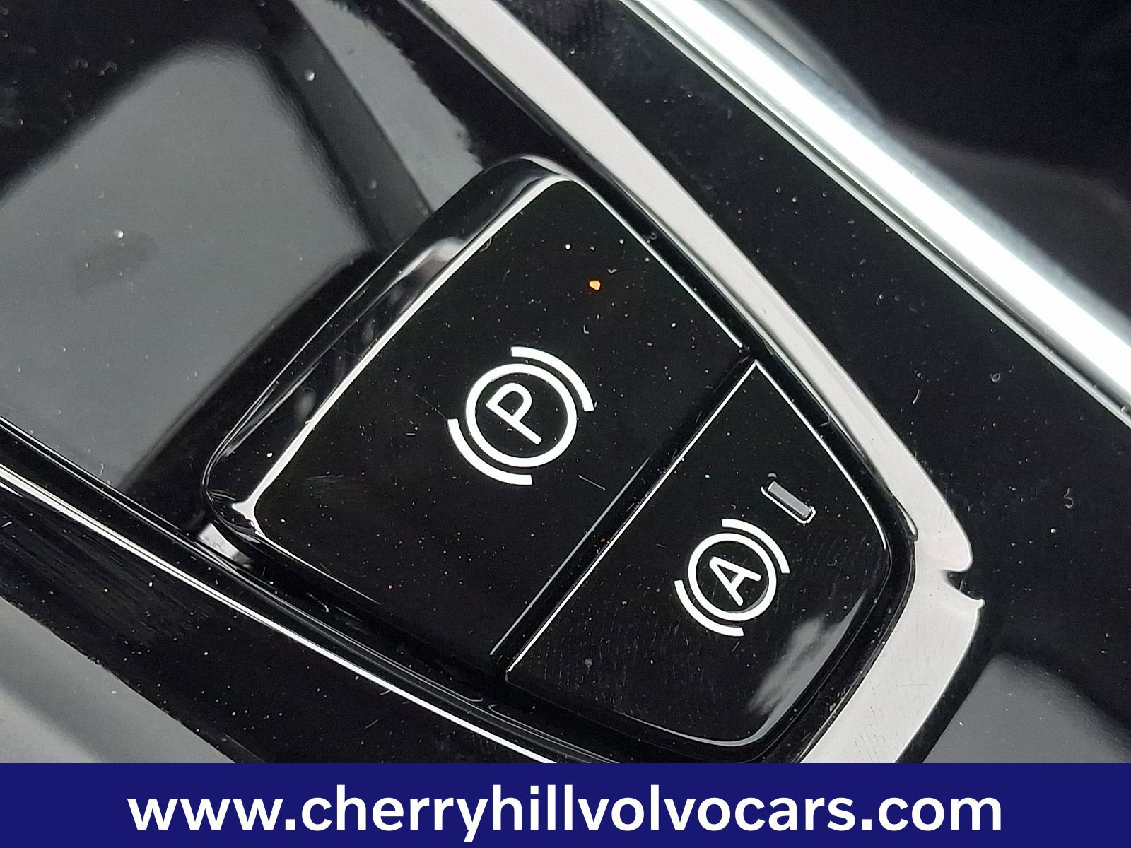 Certified 2025 Volvo S60 B5 Plus image 24