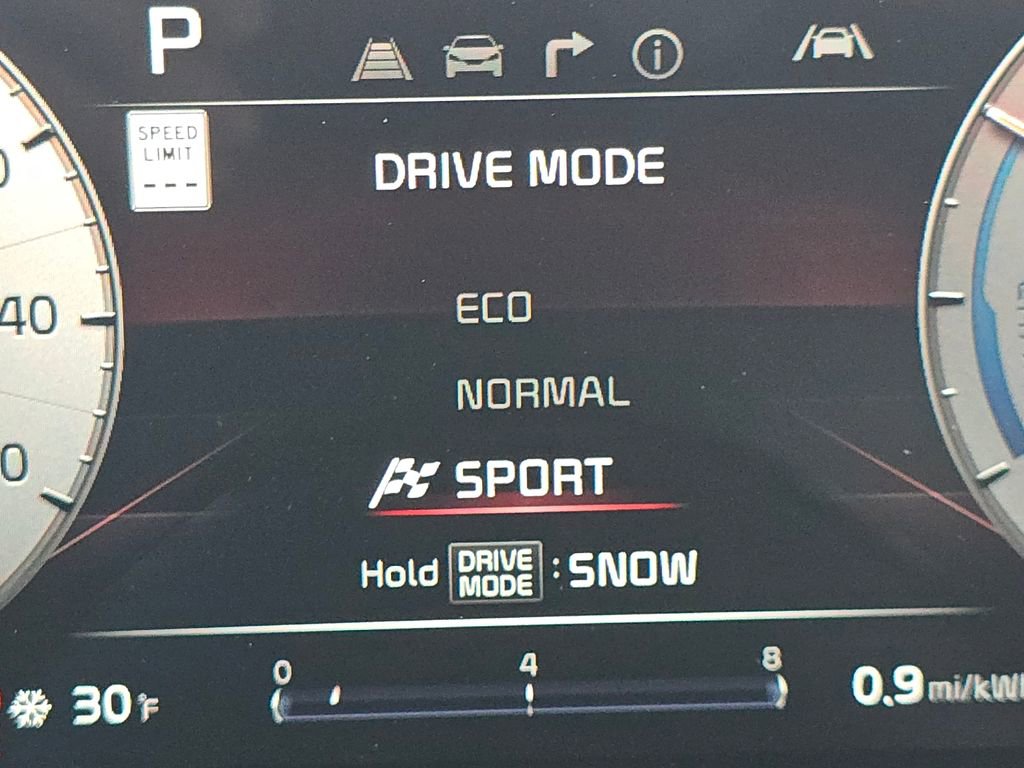 New 2025 Kia Niro Wind image 29