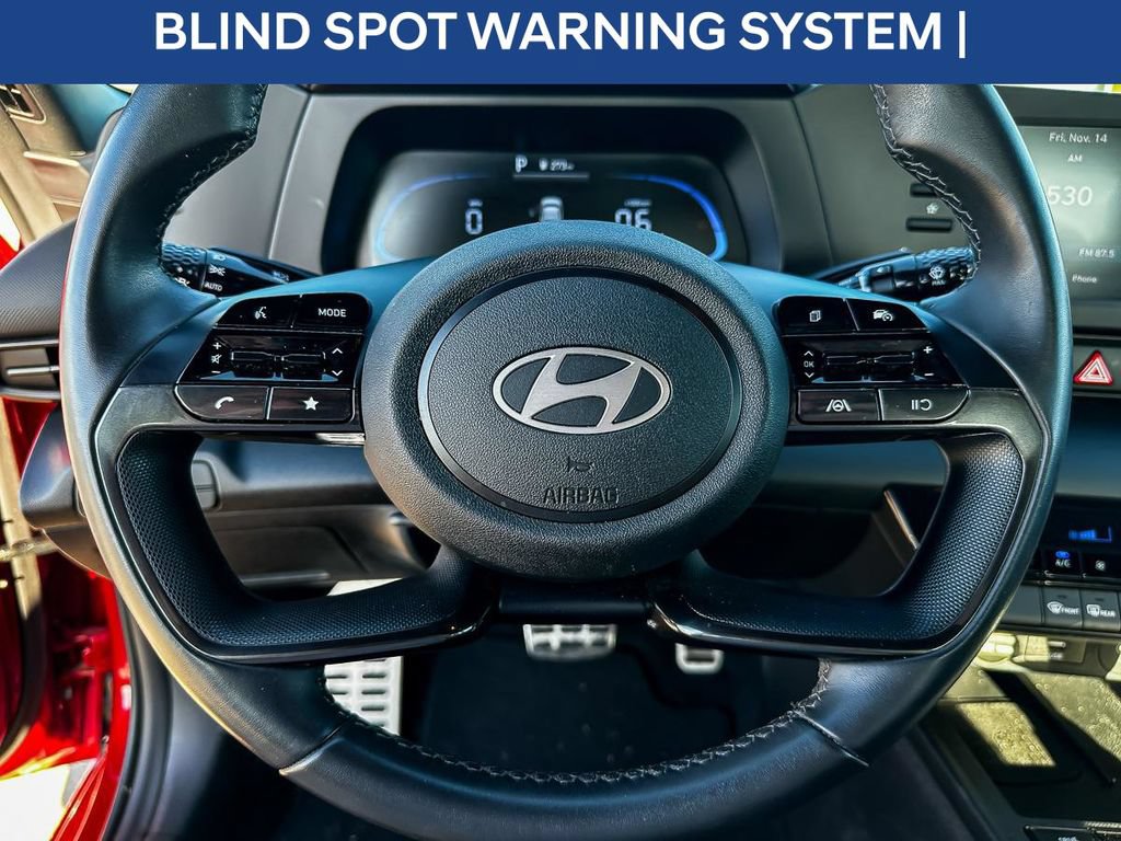 Used 2025 Hyundai Elantra Sport FWD image 17