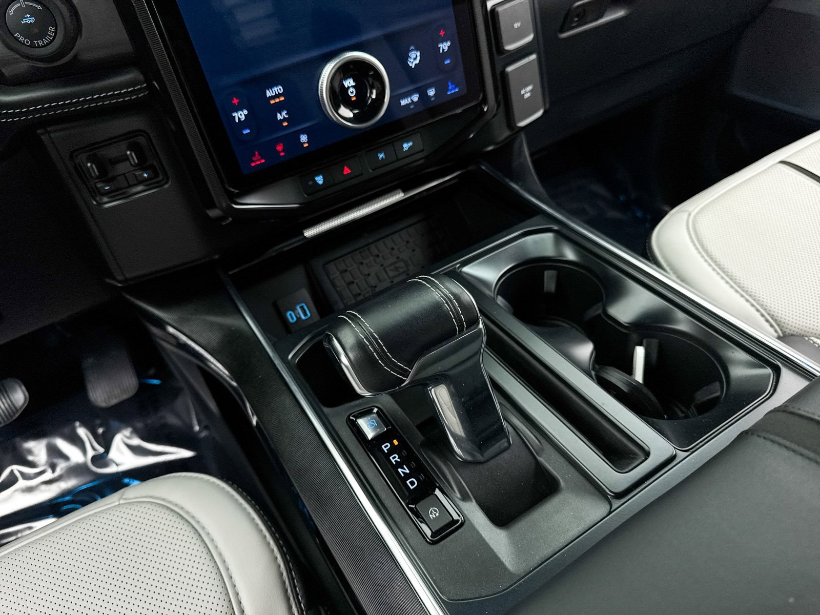 Used 2023 Ford F150 Lightning Platinum image 30