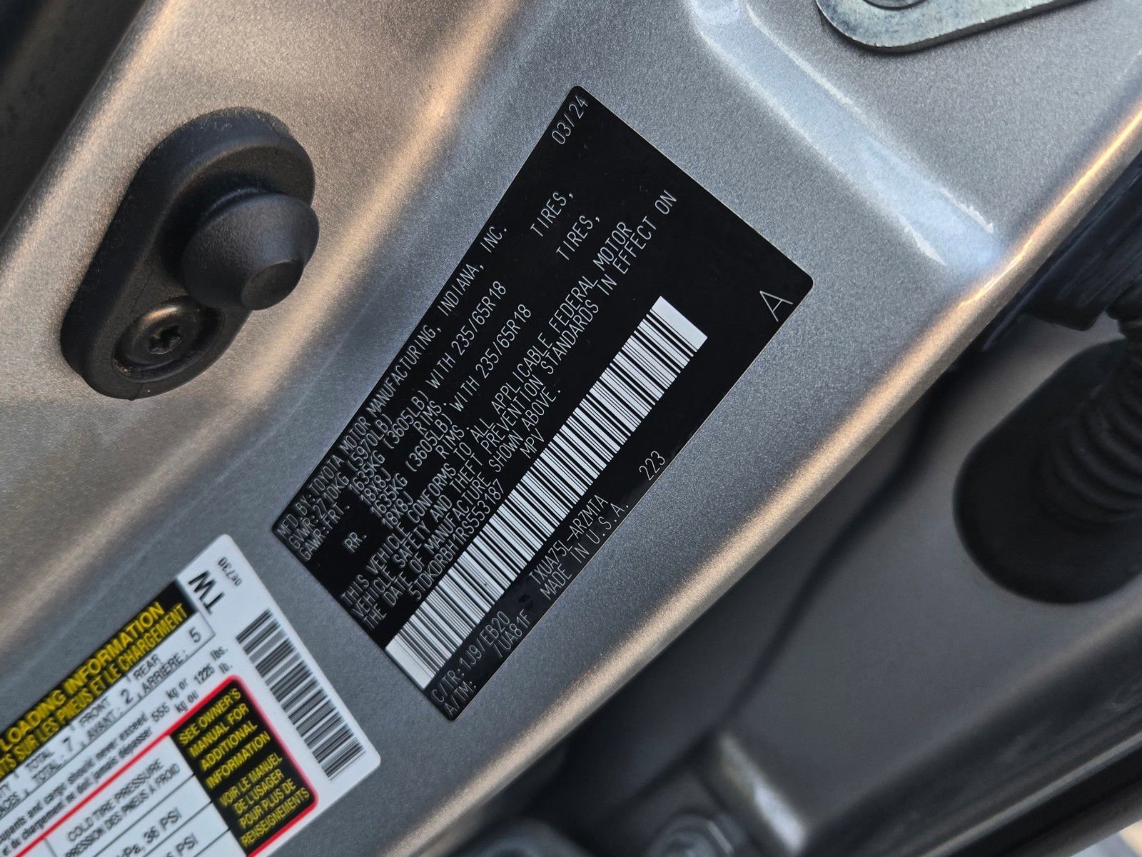 Certified 2024 Toyota Highlander XLE image 29