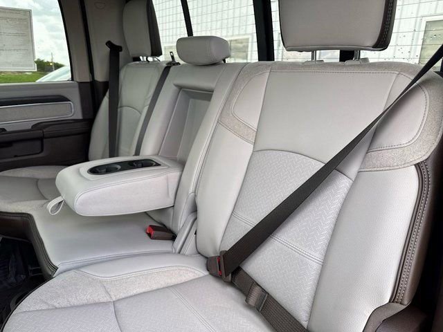 Used 2025 RAM 3500 Laramie image 46