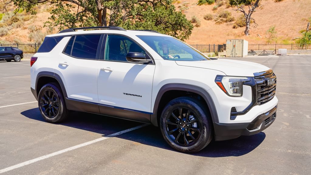 New 2026 GMC Terrain Elevation w/ Elevation Premium Package AWD/4WD image 6