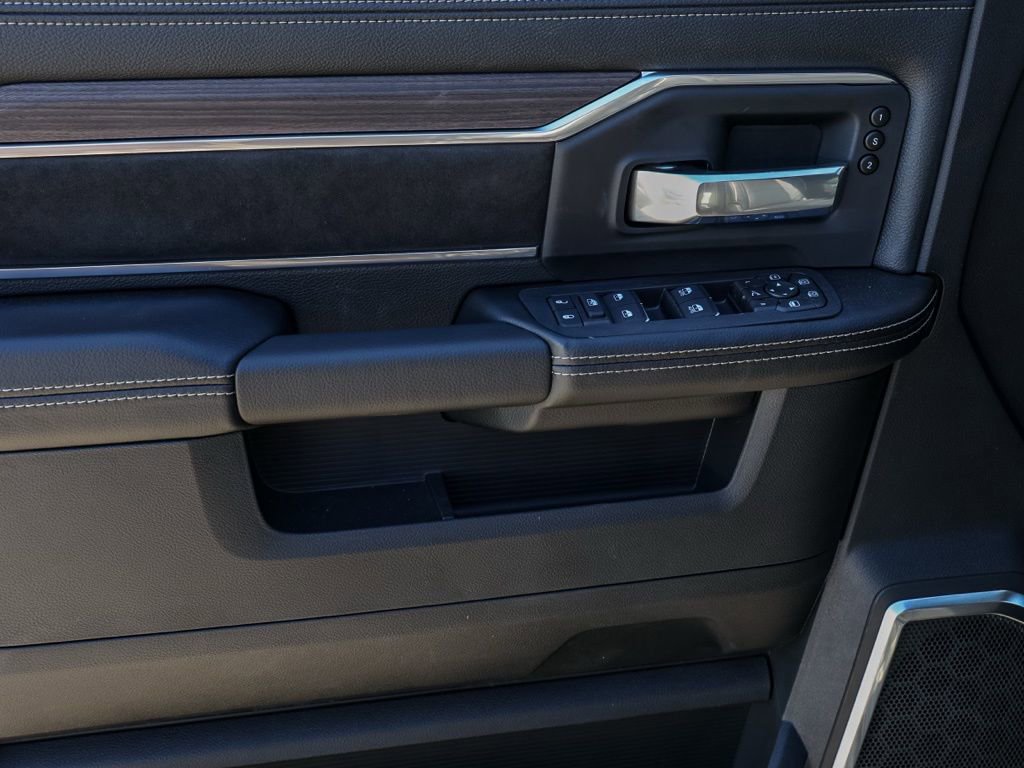 New 2026 RAM 3500 Laramie w/ Max Tow Package AWD/4WD image 23