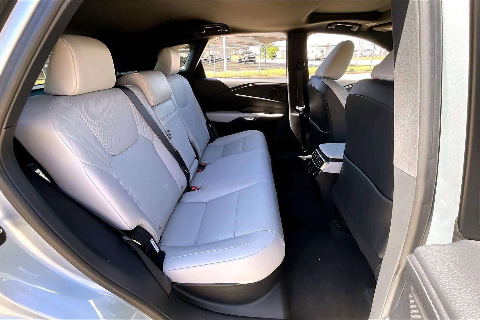 Used 2025 Lexus RX 350 Premium FWD image 19