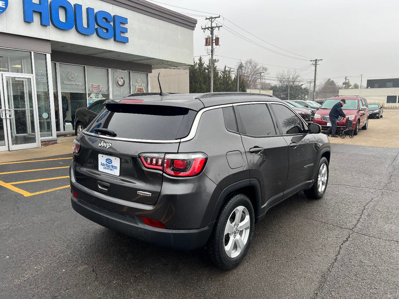 Used 2019 Jeep Compass Latitude w/ Popular Equipment Group image 10