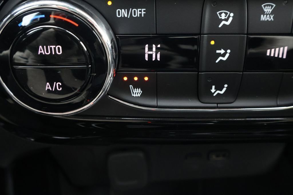 New 2026 Chevrolet Trax LT w/ Driver Confidence Package FWD image 28