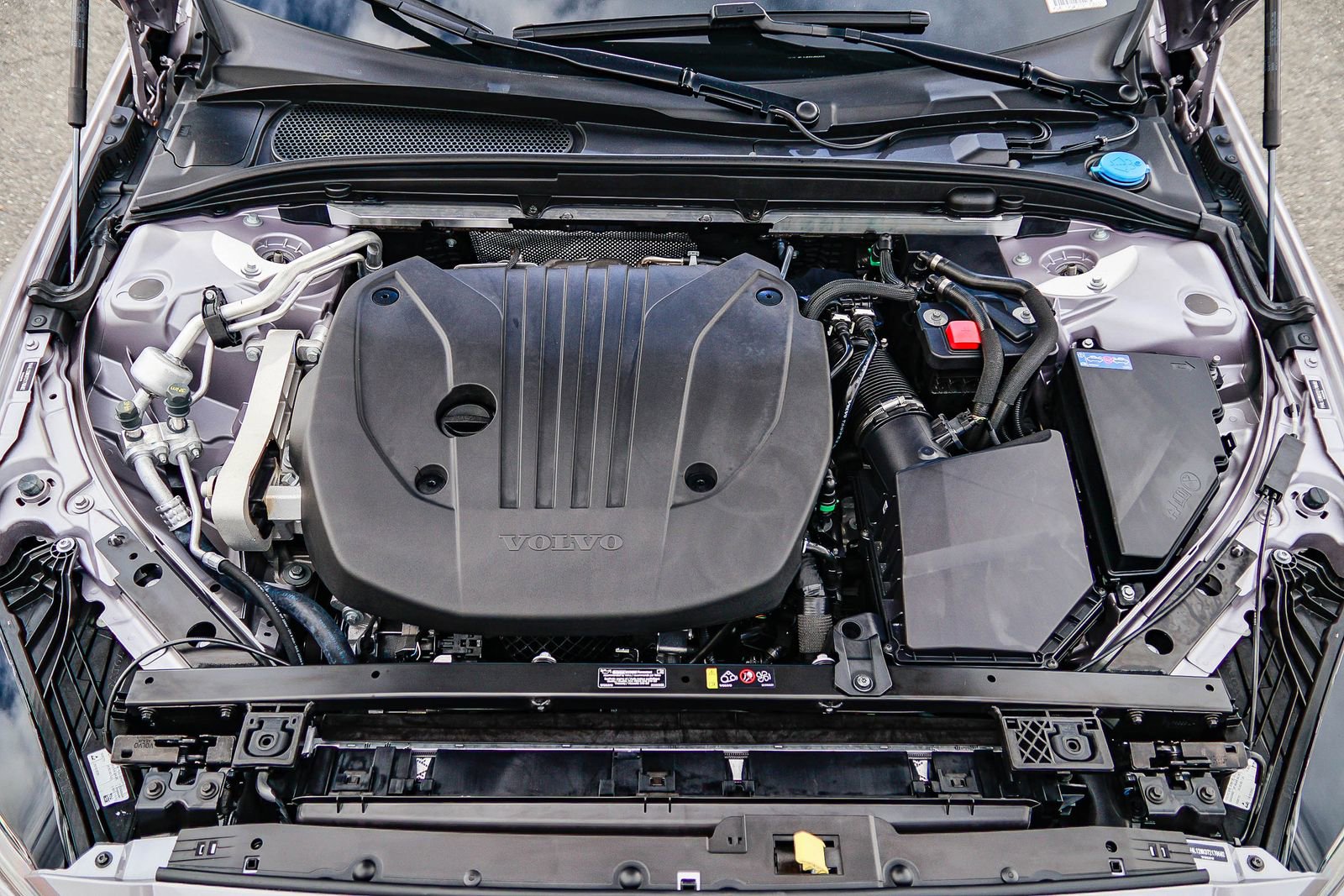 Certified 2026 Volvo V60 B5 Cross Country Plus w/ Climate Package image 31