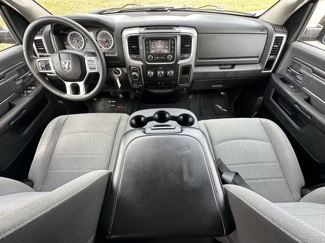 Used 2024 RAM 1500 Classic SLT AWD/4WD image 15