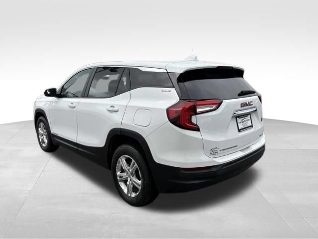 Used 2024 GMC Terrain SLE AWD/4WD image 11