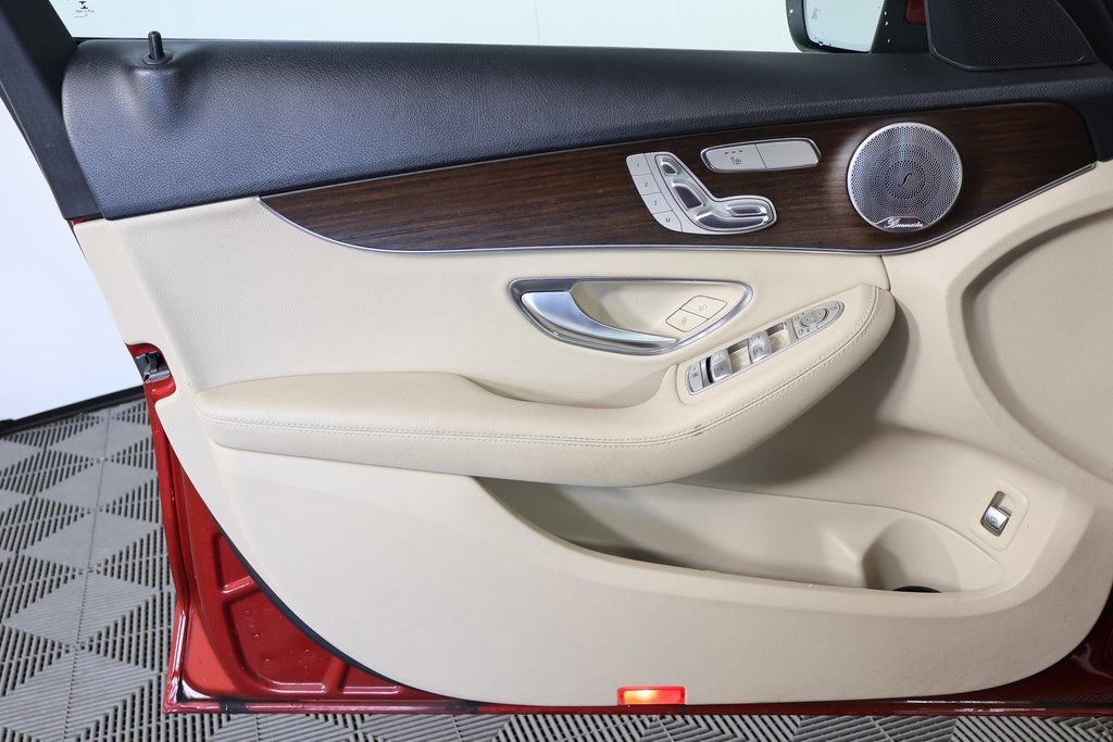 Used 2021 Mercedes-Benz C 300 Sedan image 11