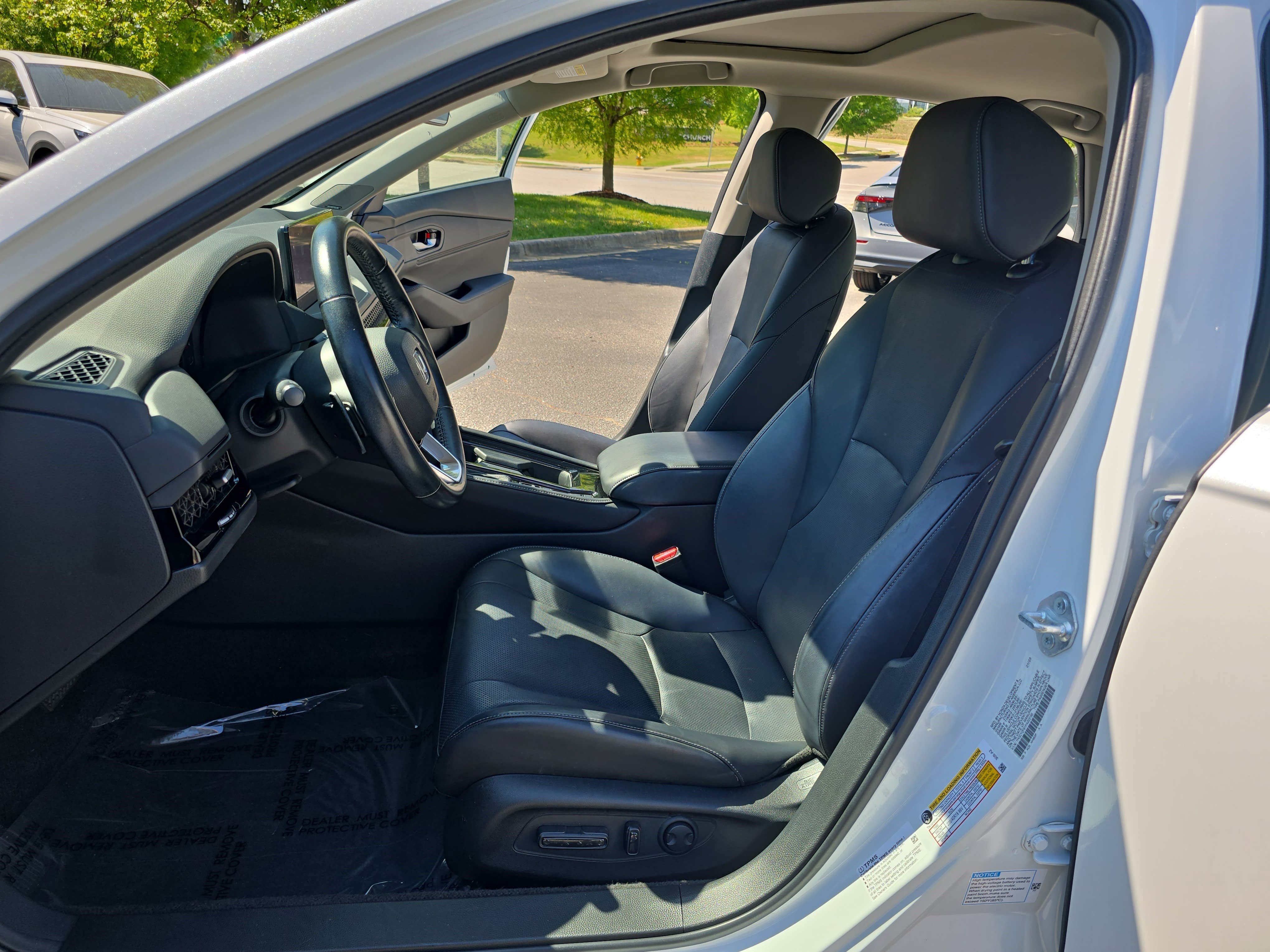 Used 2023 Honda Accord Touring image 15