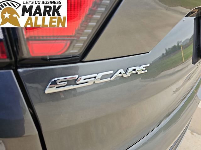 Used 2017 Ford Escape SE FWD image 31