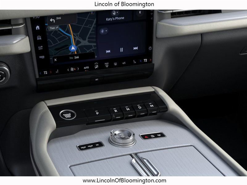 New 2025 Lincoln Navigator Reserve image 17