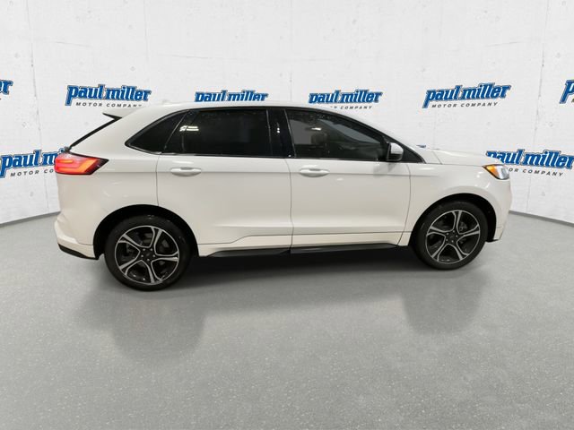 Used 2020 Ford Edge ST image 12