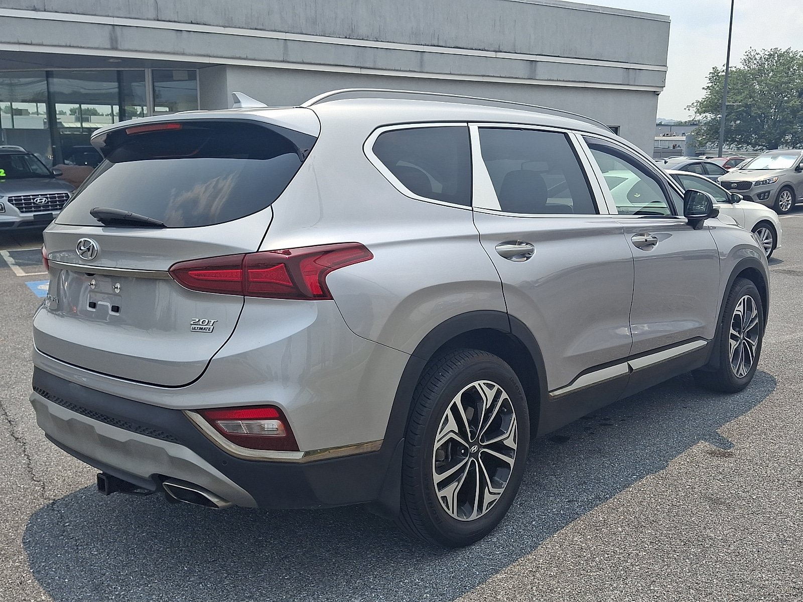 Used 2020 Hyundai Santa Fe Limited FWD image 5