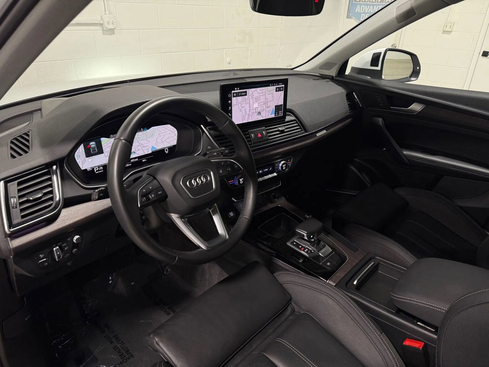 Used 2022 Audi Q5 2.0T Prestige w/ Prestige Package image 17