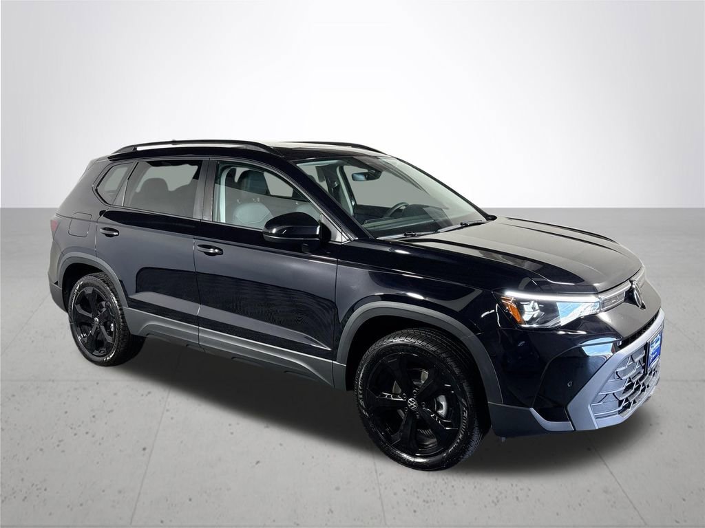 New 2025 Volkswagen Taos SE image 4