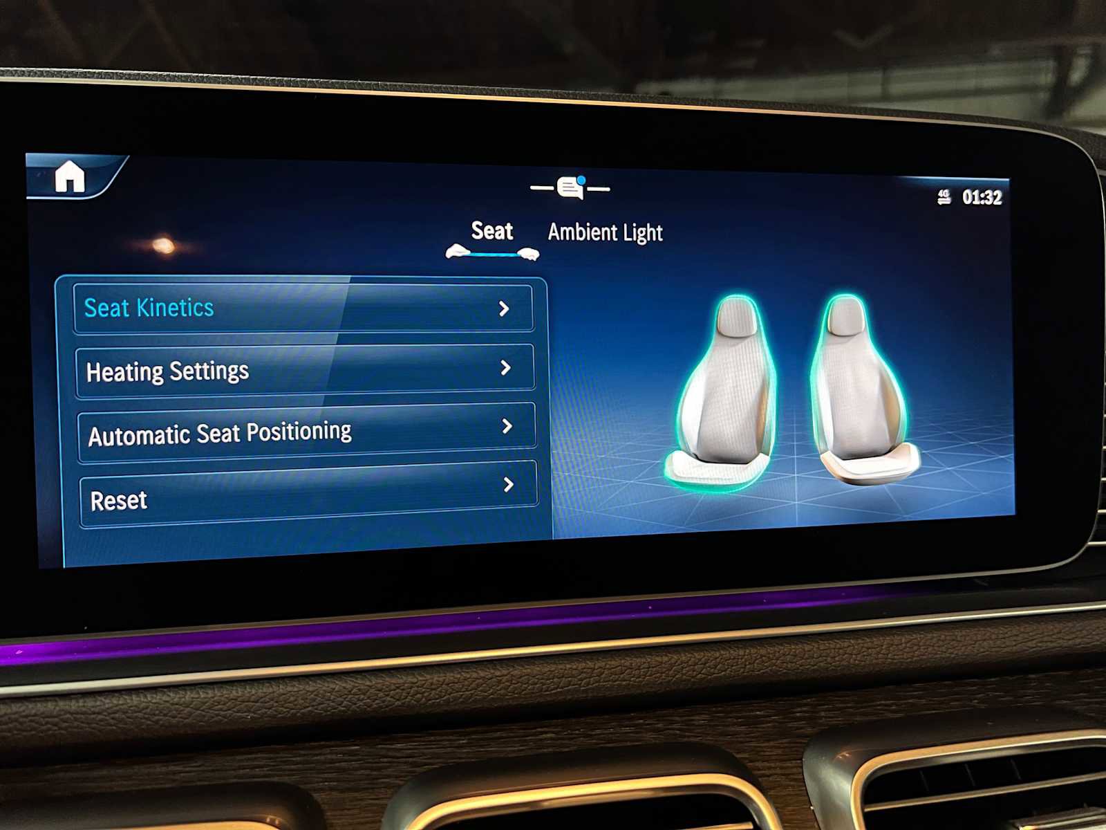 Used 2025 Mercedes-Benz GLE 350 4MATIC image 37