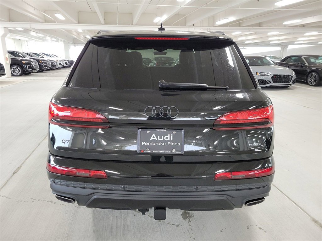 New 2025 Audi Q7 3.0T Prestige image 7