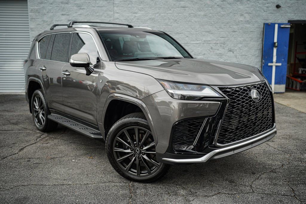 Used 2023 Lexus LX 600 F Sport w/ Accessory Package (Z1) AWD/4WD image 8