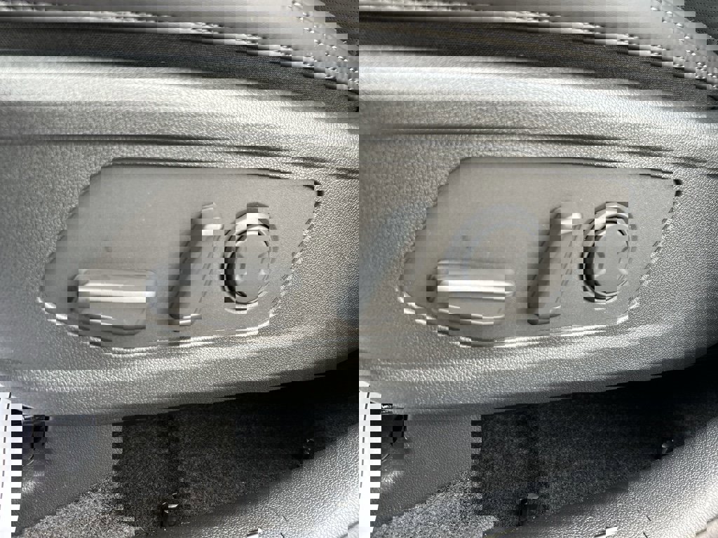 New 2026 Kia Sorento EX image 18