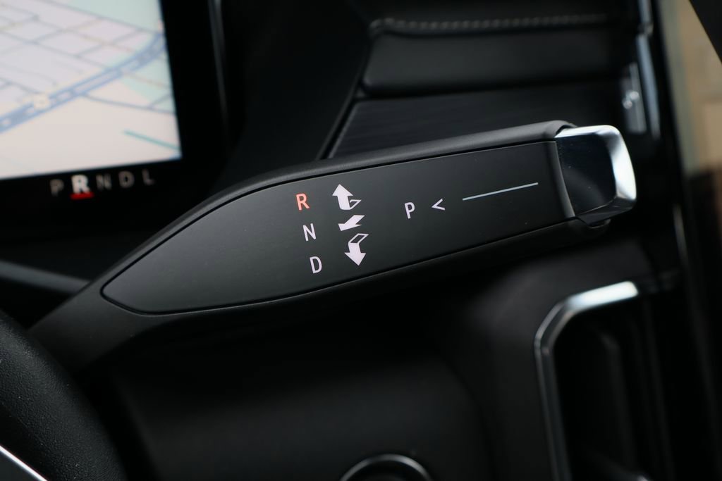 Certified 2025 GMC Acadia Elevation FWD image 18