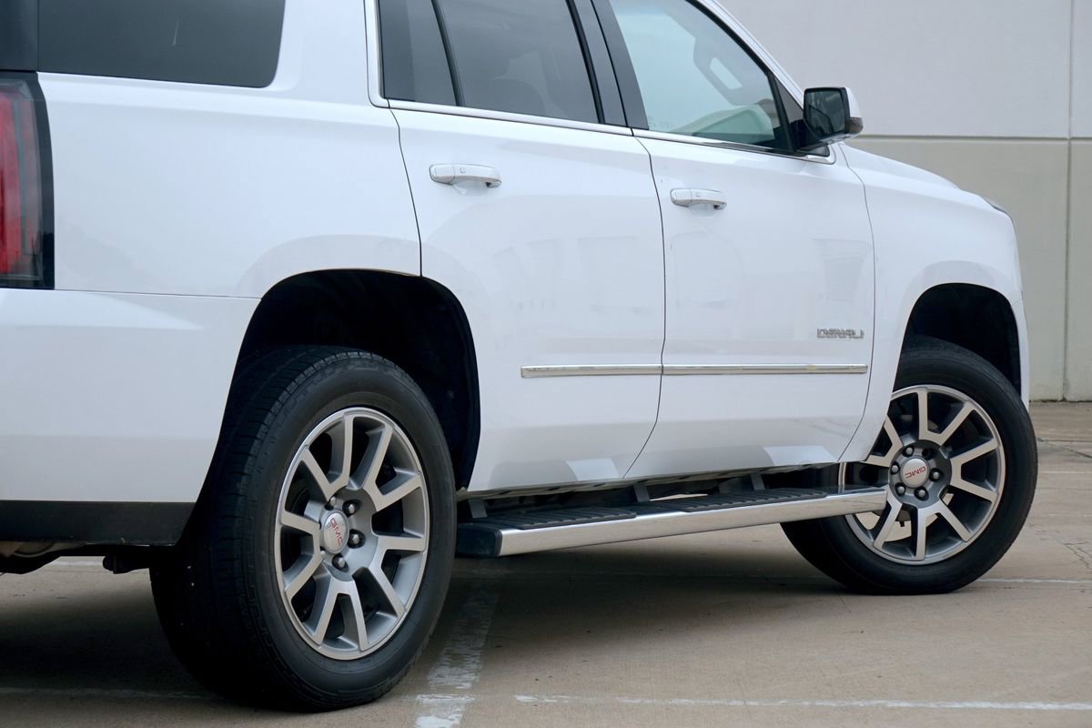 Used 2016 GMC Yukon Denali w/ Open Road Package AWD/4WD image 36