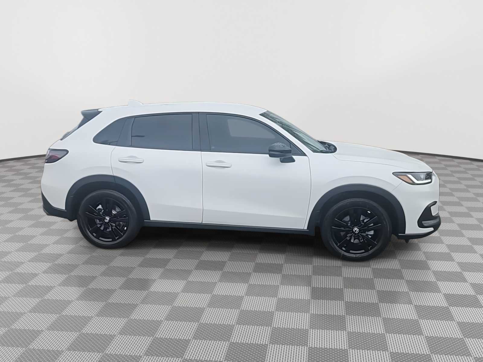 Certified 2027 Honda HR-V Sport image 9