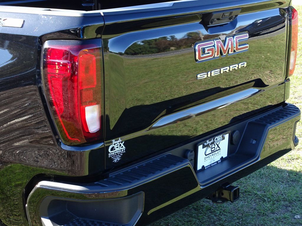 Used 2025 GMC Sierra 1500 Pro w/ Graphite Edition image 31