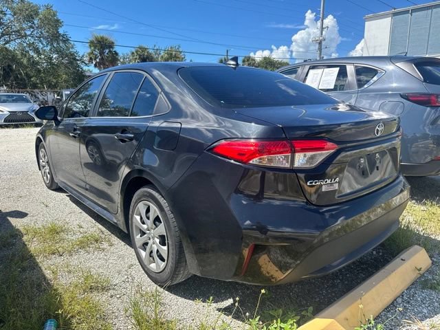 Used 2021 Toyota Corolla LE FWD image 4