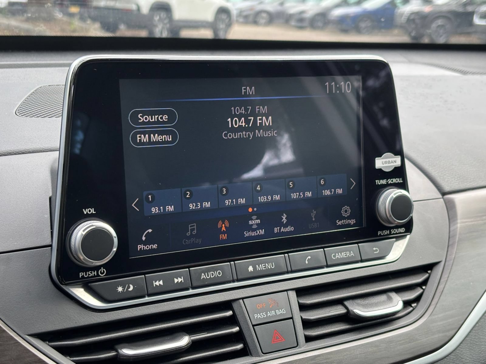 Used 2025 Nissan Altima 2.5 SV FWD image 16